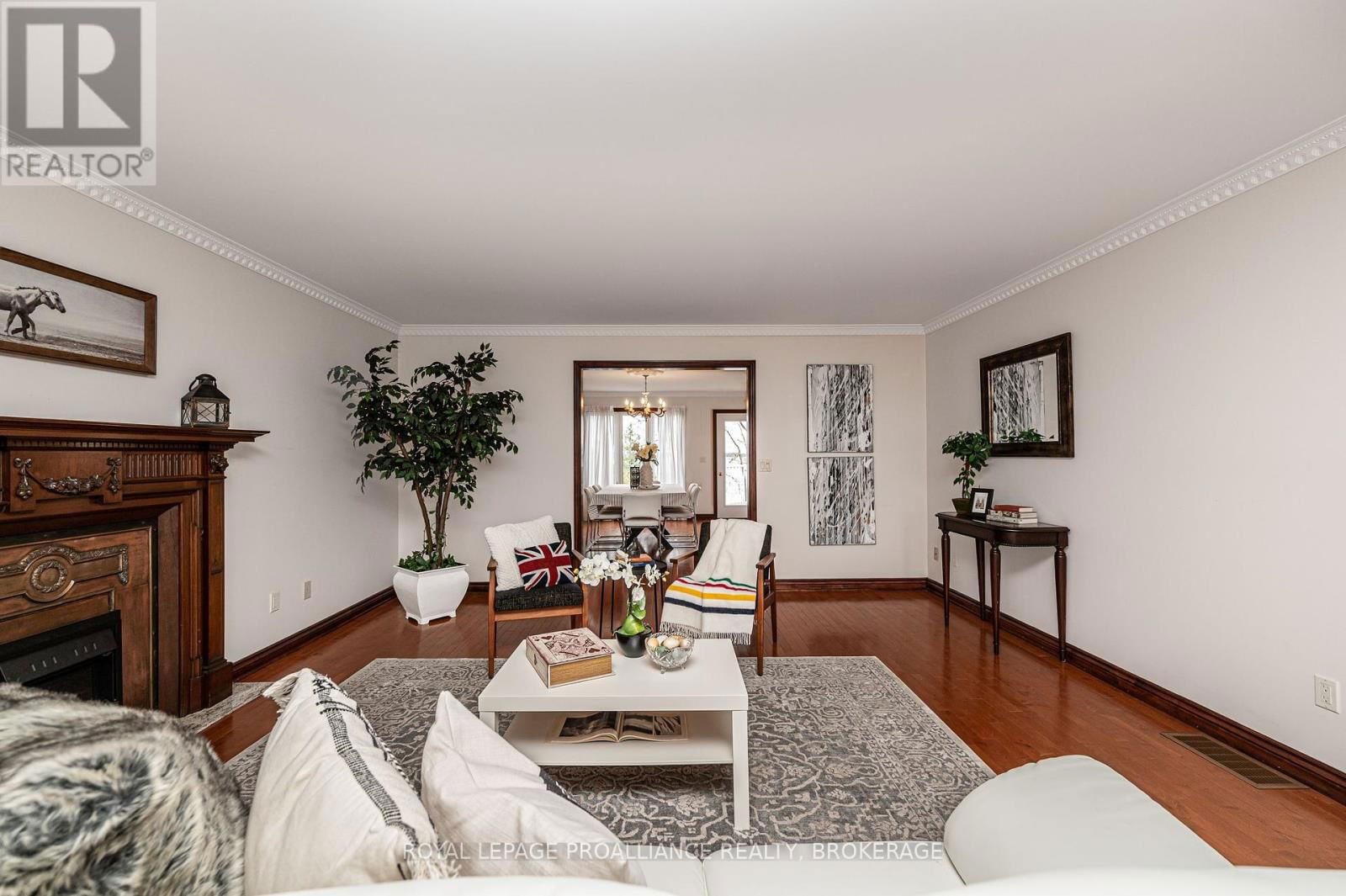 4734 LAKESIDE LANE Image 12