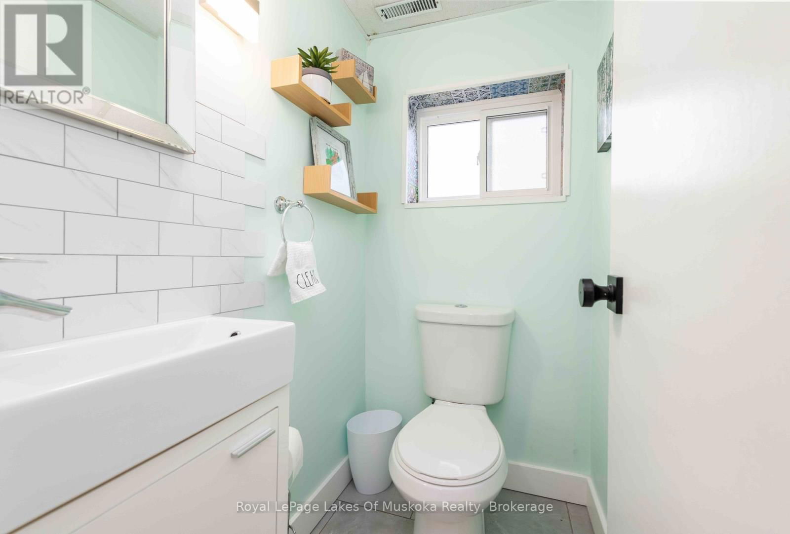 1582 SKYLINE DRIVE Image 20