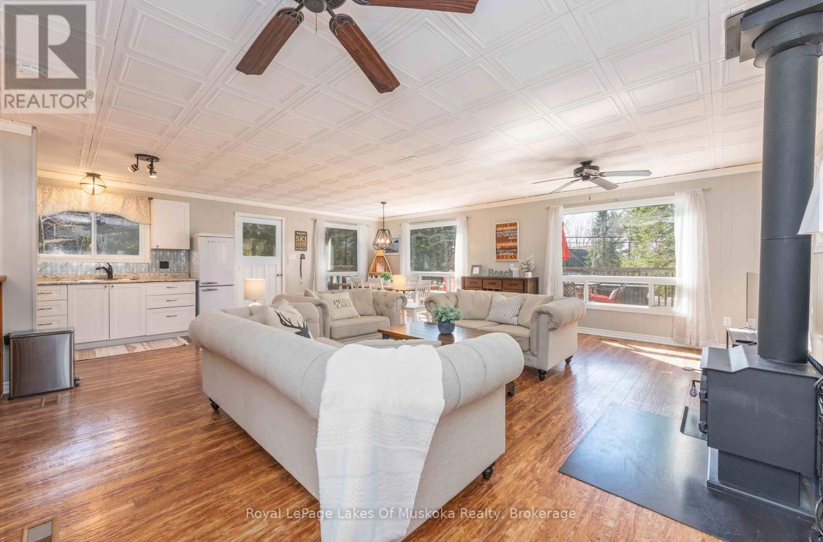 1582 SKYLINE DRIVE Image 6