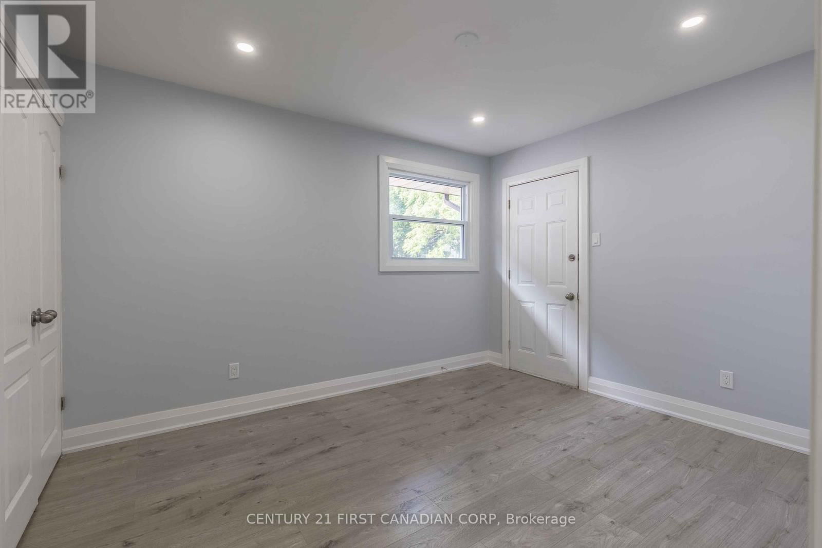 17 CARFRAE CRESCENT Image 32
