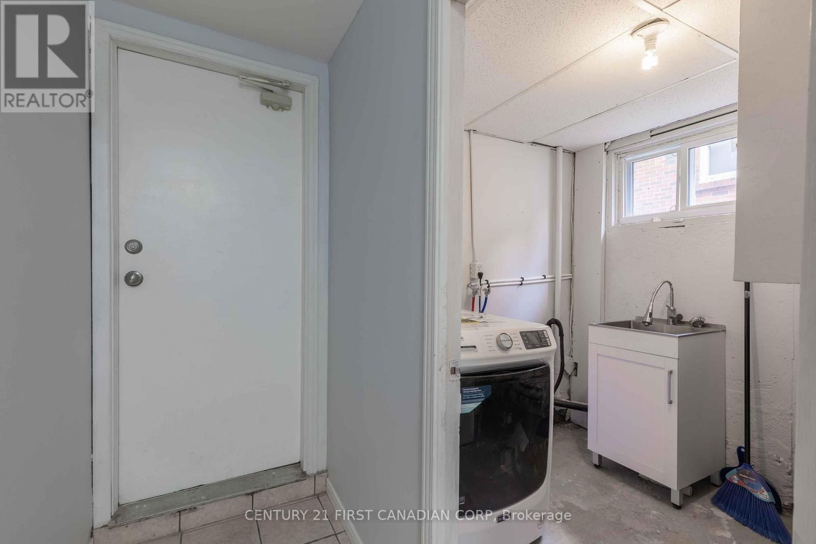 17 CARFRAE CRESCENT Image 34