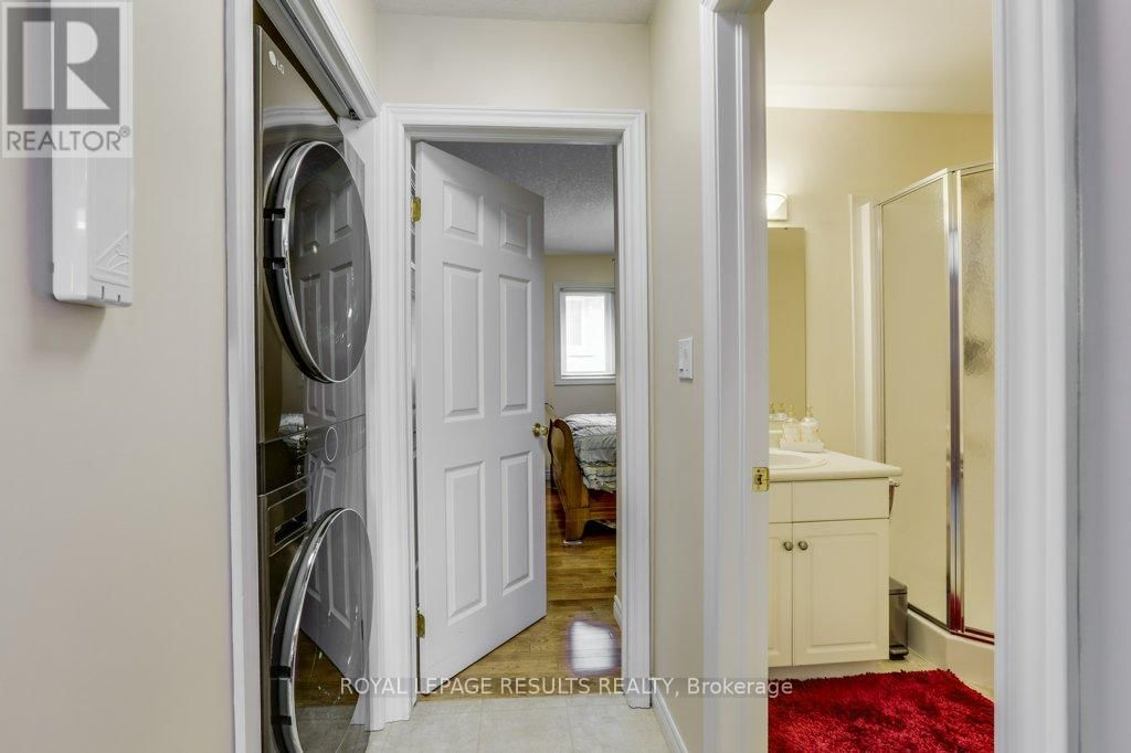 12 - 20 WINDEMERE PLACE Image 14