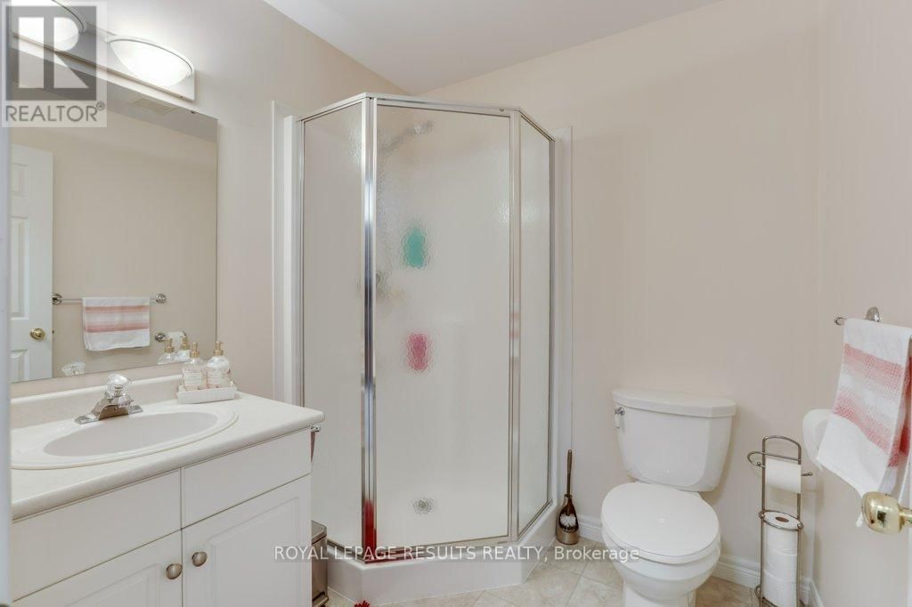 12 - 20 WINDEMERE PLACE Image 15