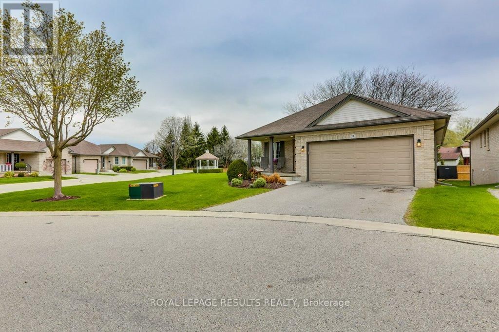 12 - 20 WINDEMERE PLACE Image 2