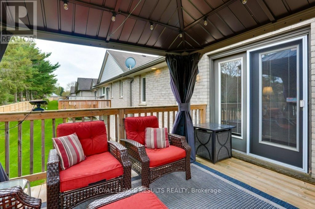 12 - 20 WINDEMERE PLACE Image 23