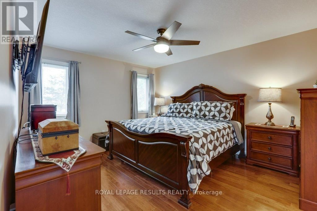 12 - 20 WINDEMERE PLACE Image 24