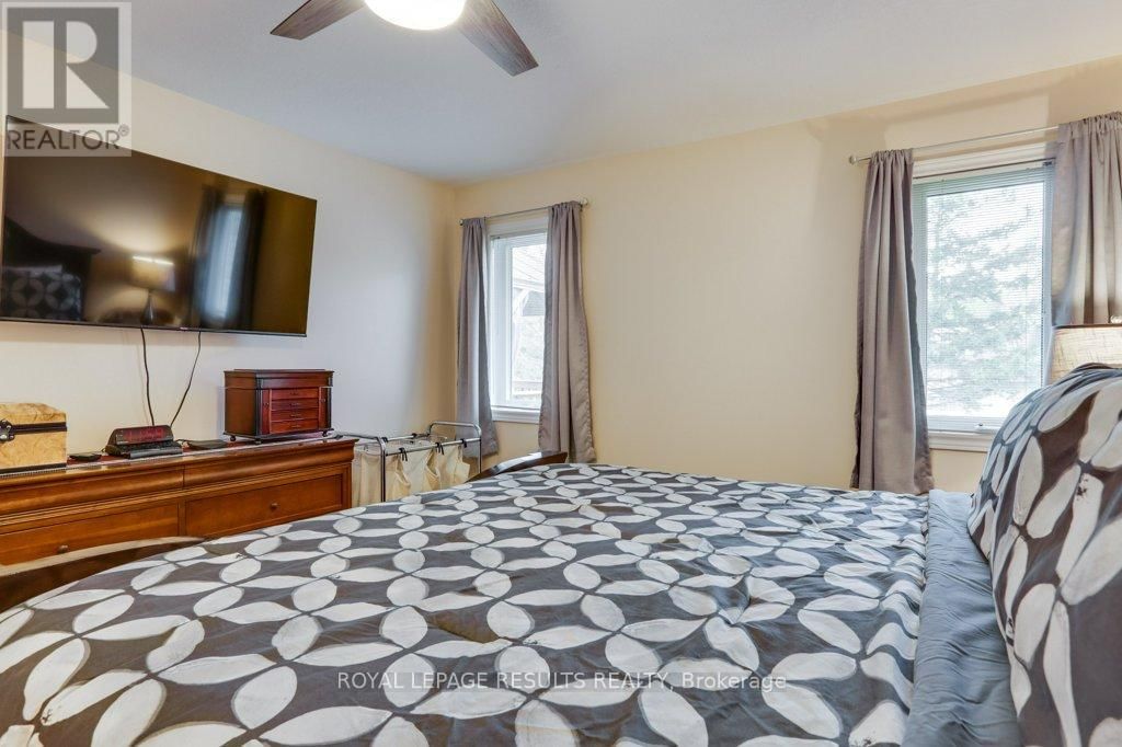 12 - 20 WINDEMERE PLACE Image 27