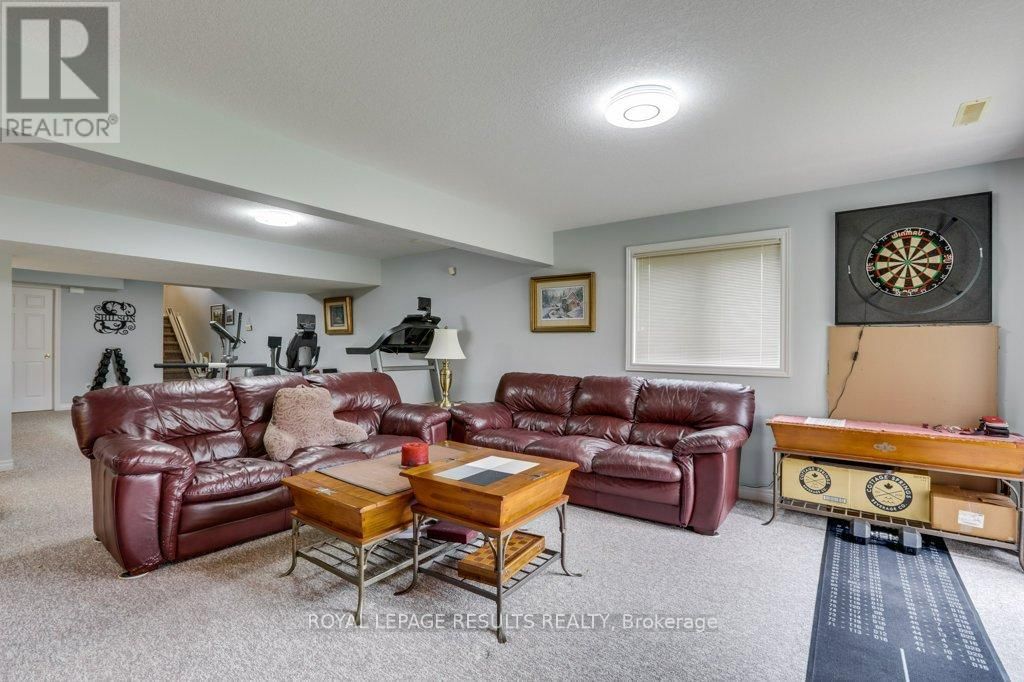 12 - 20 WINDEMERE PLACE Image 36
