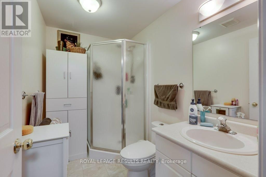 12 - 20 WINDEMERE PLACE Image 39