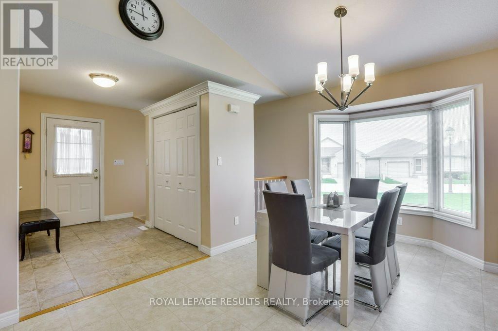 12 - 20 WINDEMERE PLACE Image 7