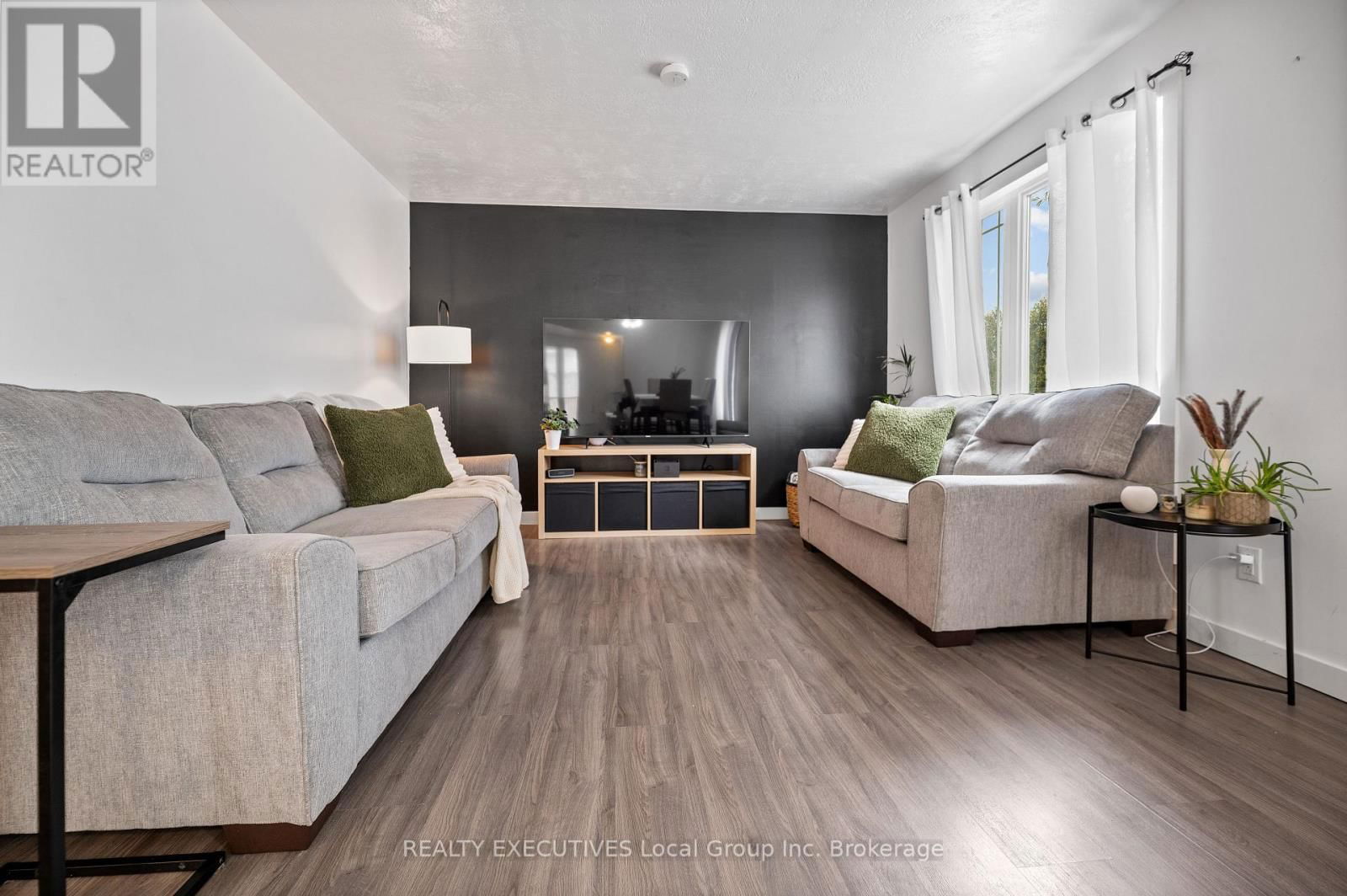 439 MAGEAU STREET Image 10