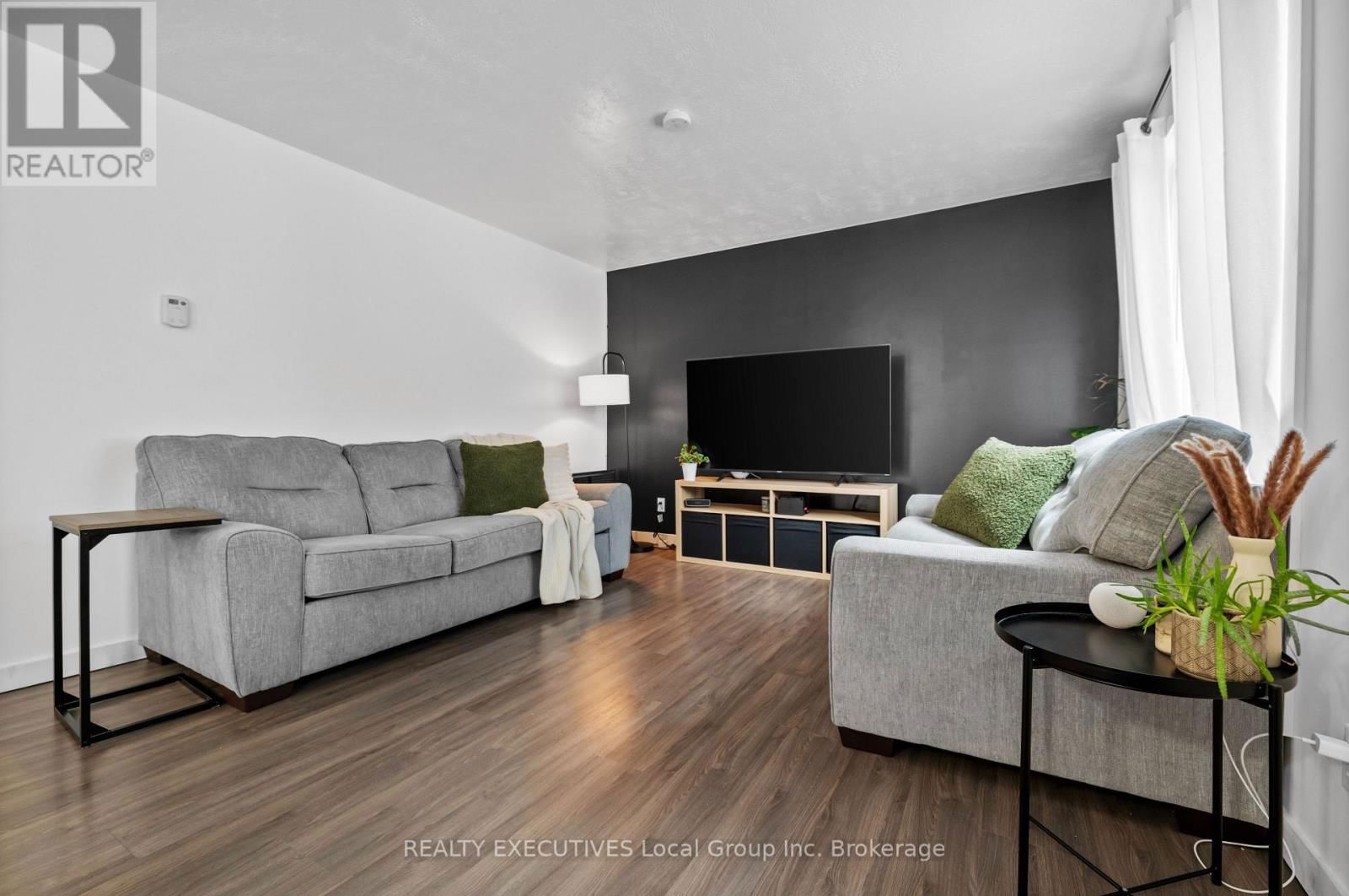 439 MAGEAU STREET Image 12
