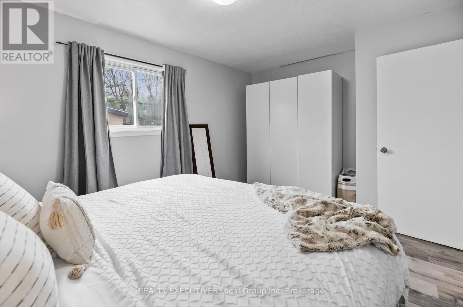 439 MAGEAU STREET Image 18