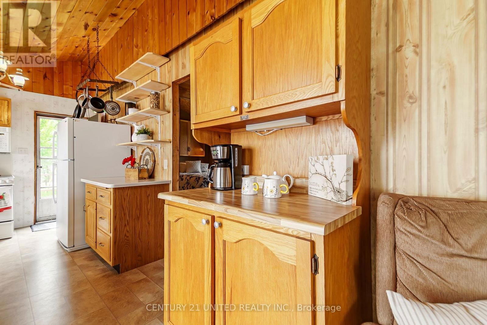 37 LAKESHORE ROAD Image 13