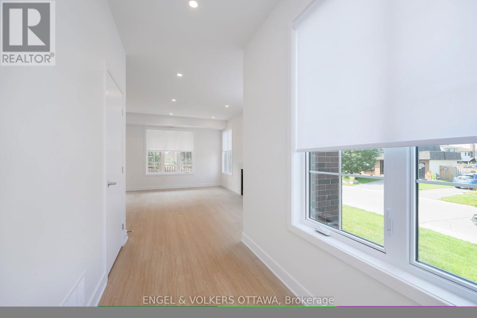 5 WINLOCK CRESCENT Image 7