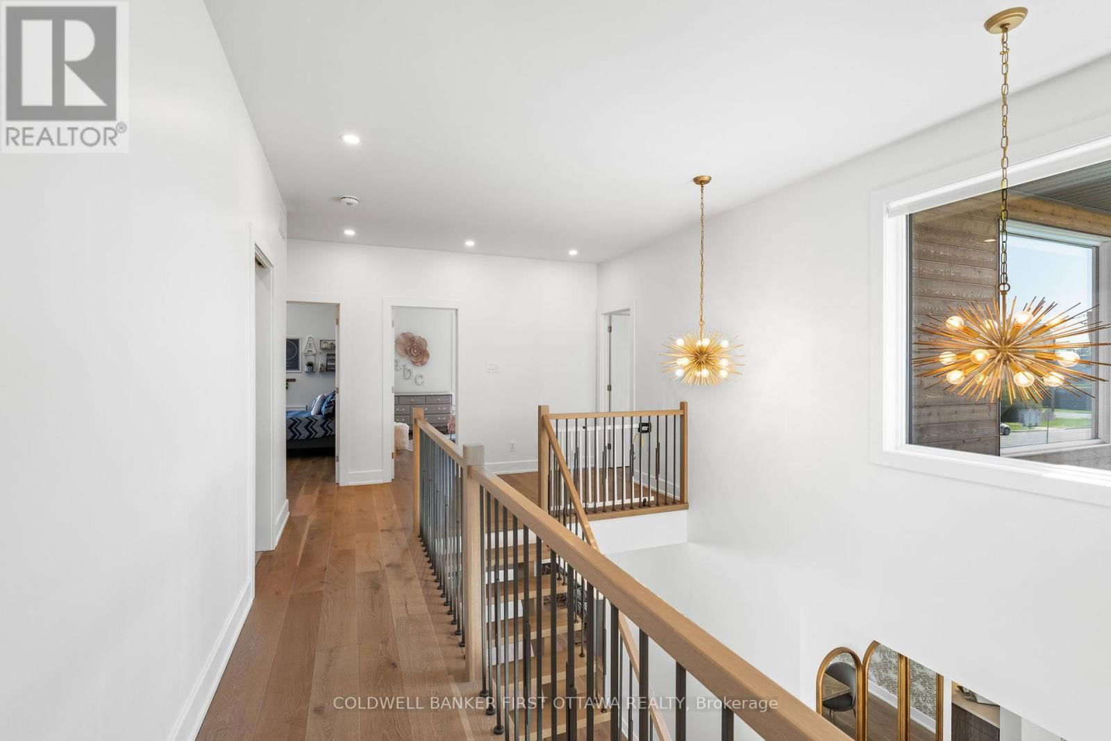 13 BROOK LANE Image 21