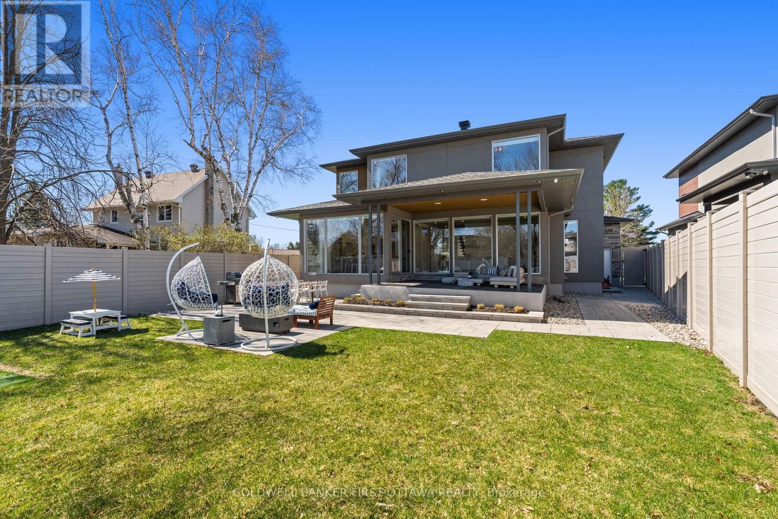 13 BROOK LANE Image 39