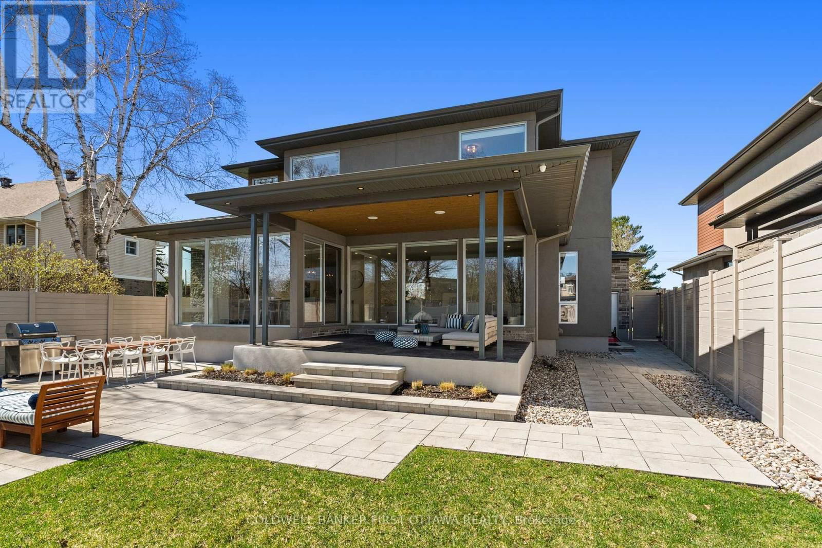 13 BROOK LANE Image 40