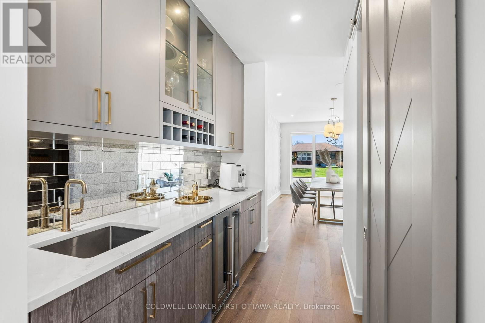 13 BROOK LANE Image 9