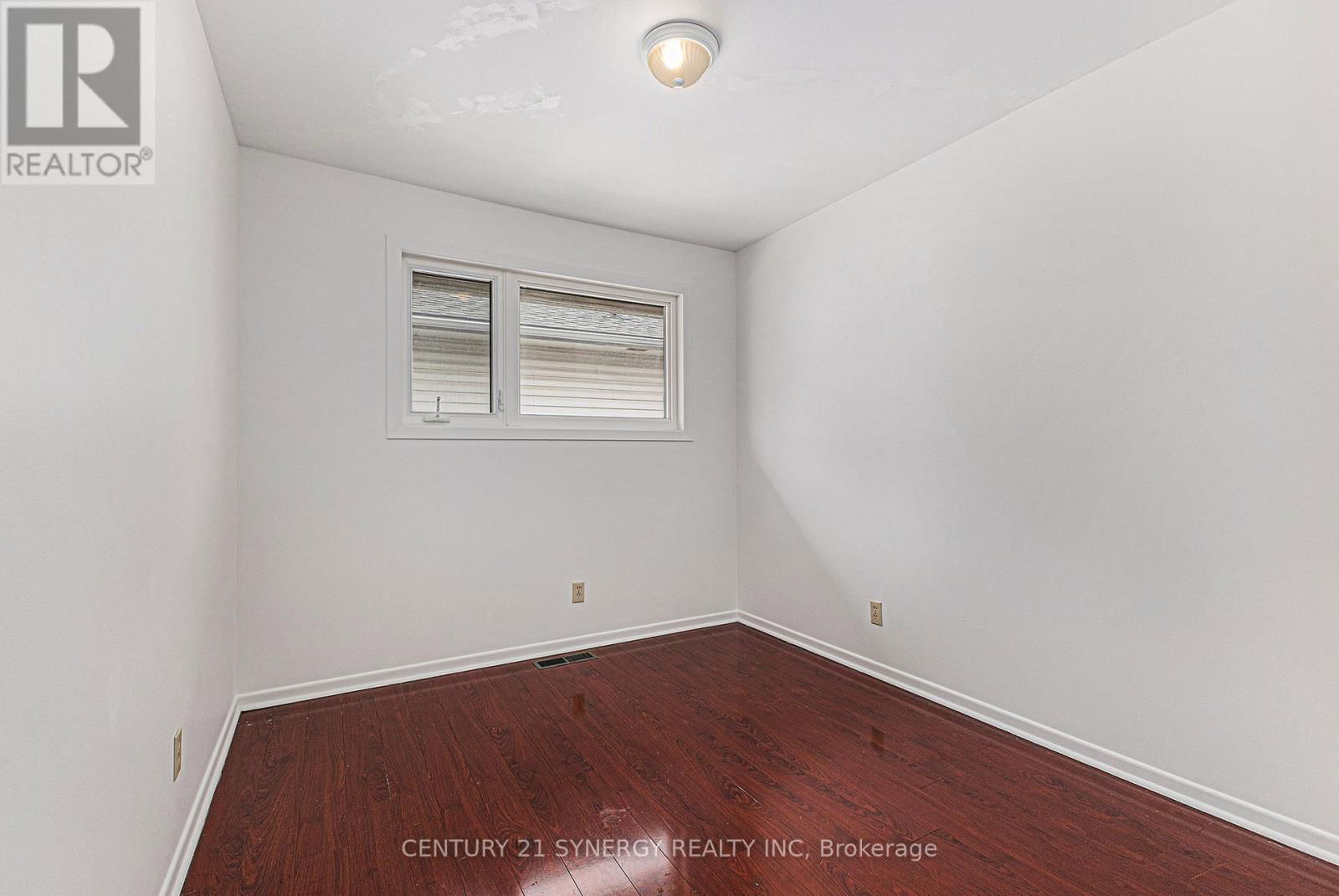1392 AURELE STREET Image 15