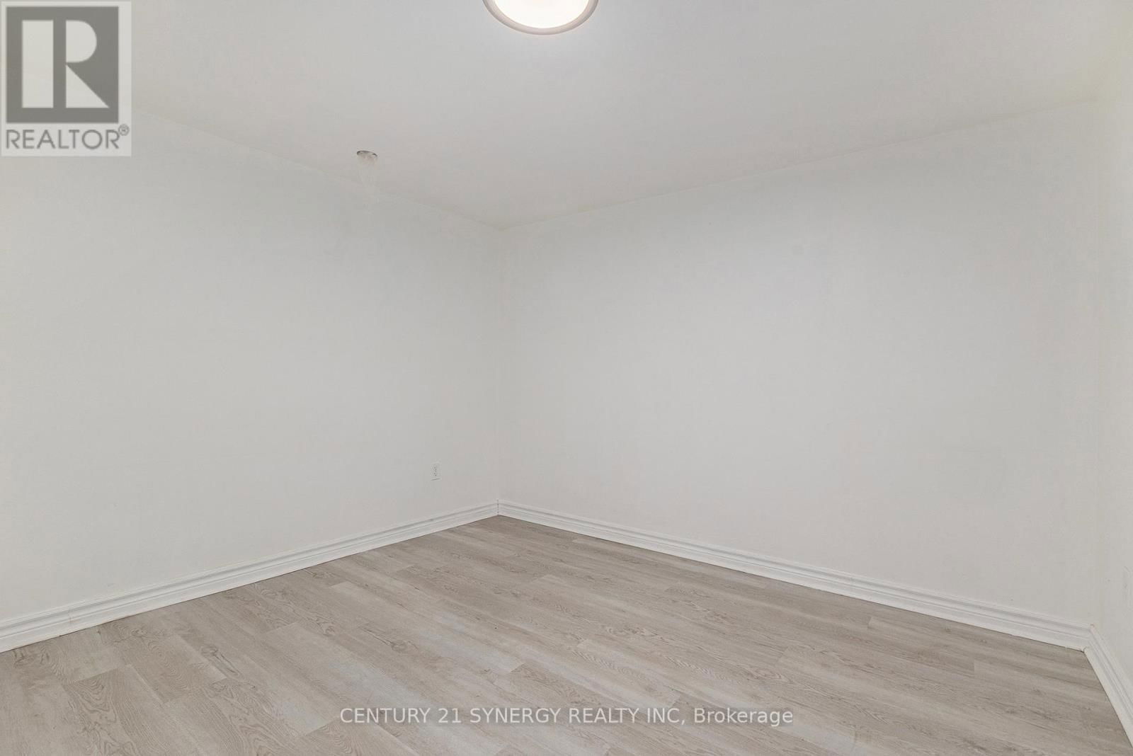 1392 AURELE STREET Image 25