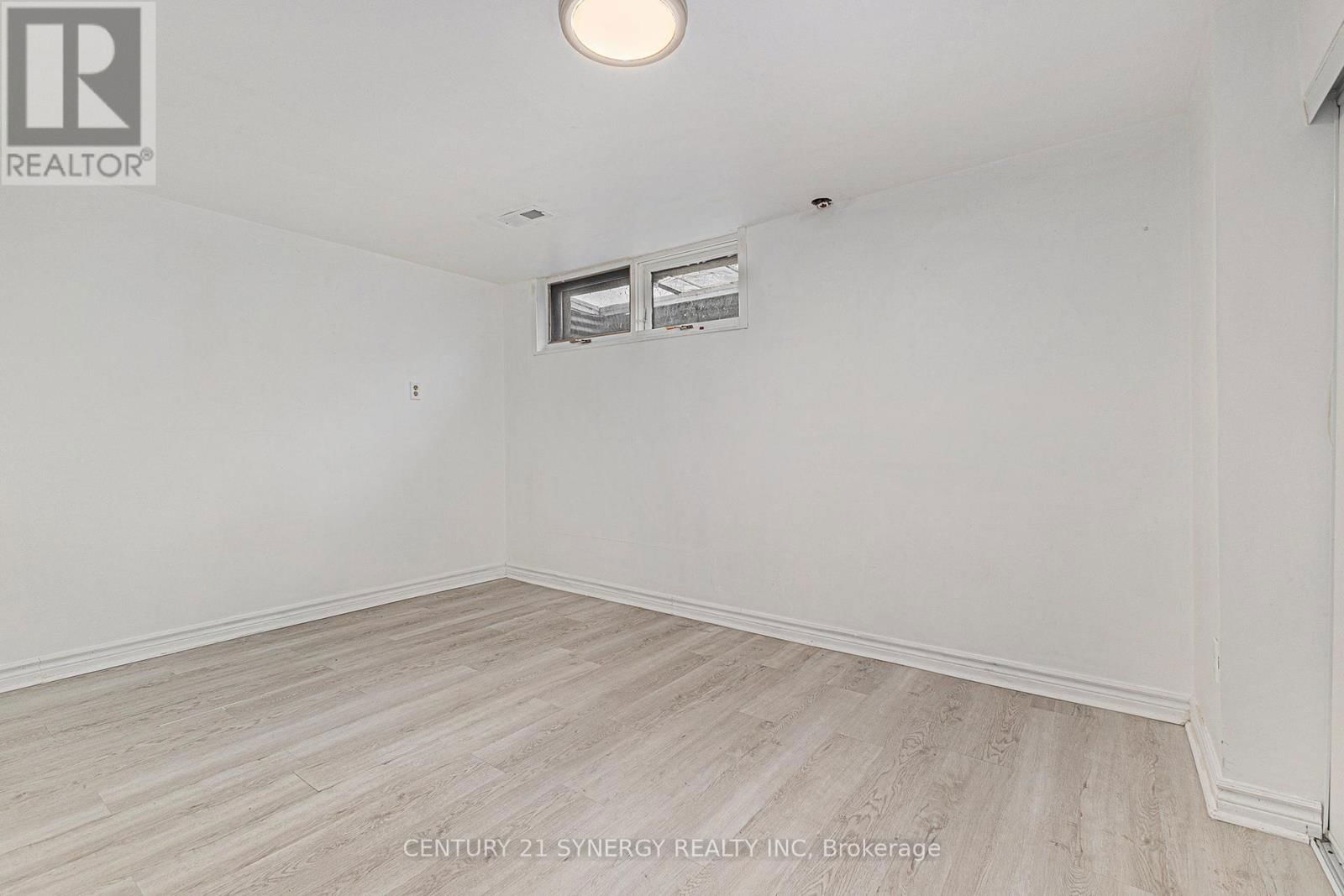 1392 AURELE STREET Image 26