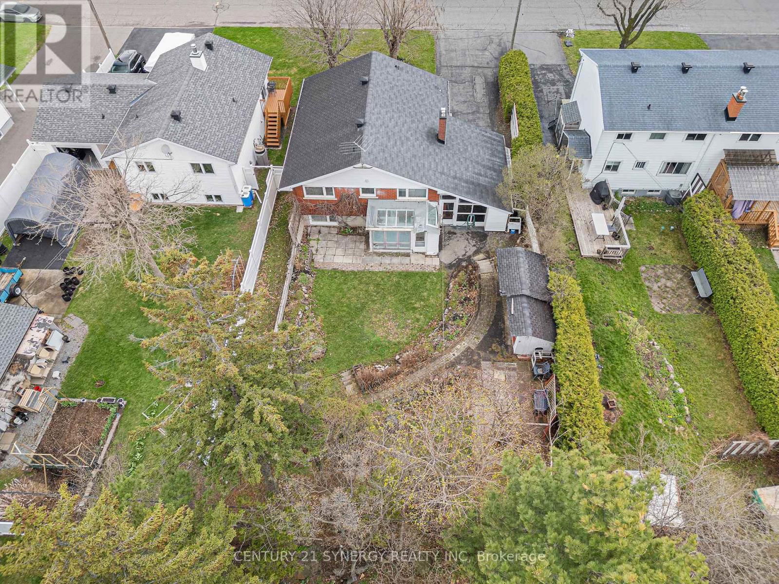 1392 AURELE STREET Image 32
