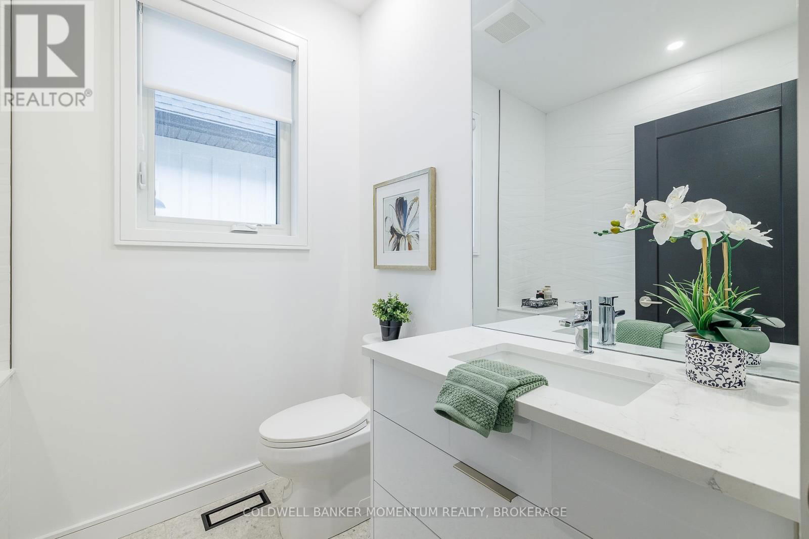 40 IVY CRESCENT Image 26
