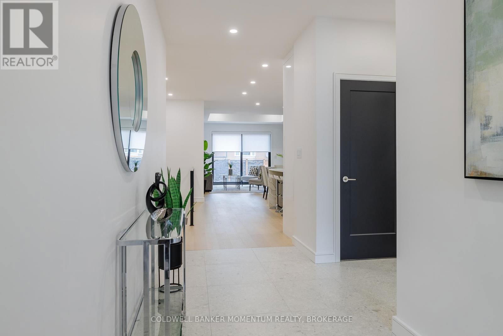 40 IVY CRESCENT Image 5
