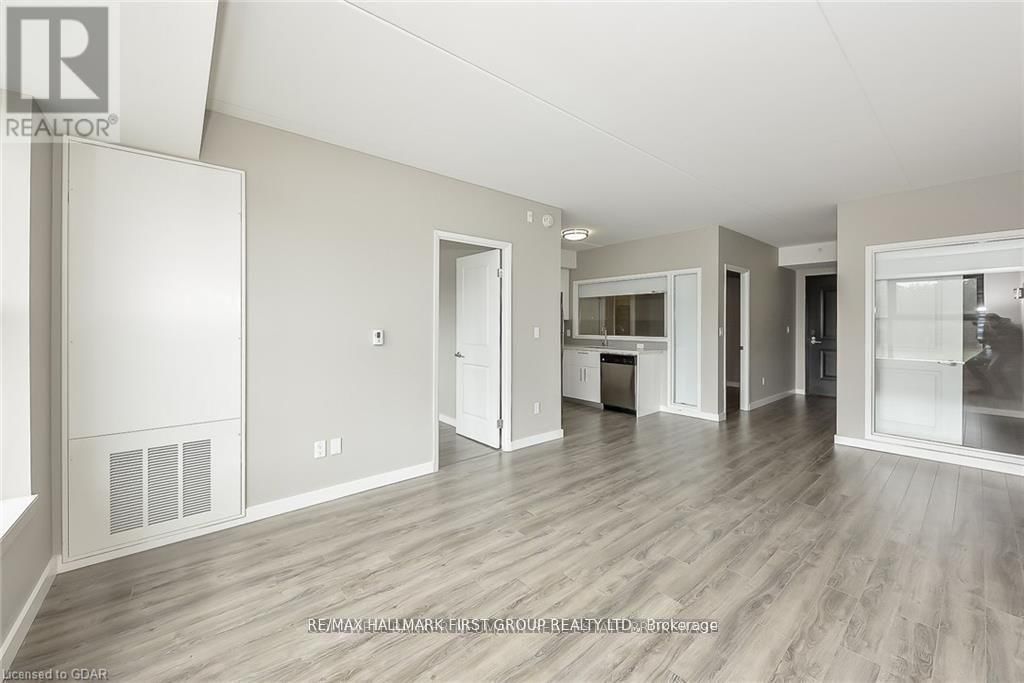 124 - 1291 GORDON STREET Image 3
