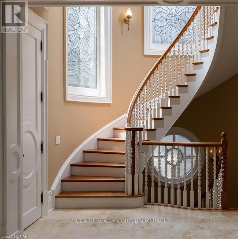 22 BAYVIEW DRIVE Image 18