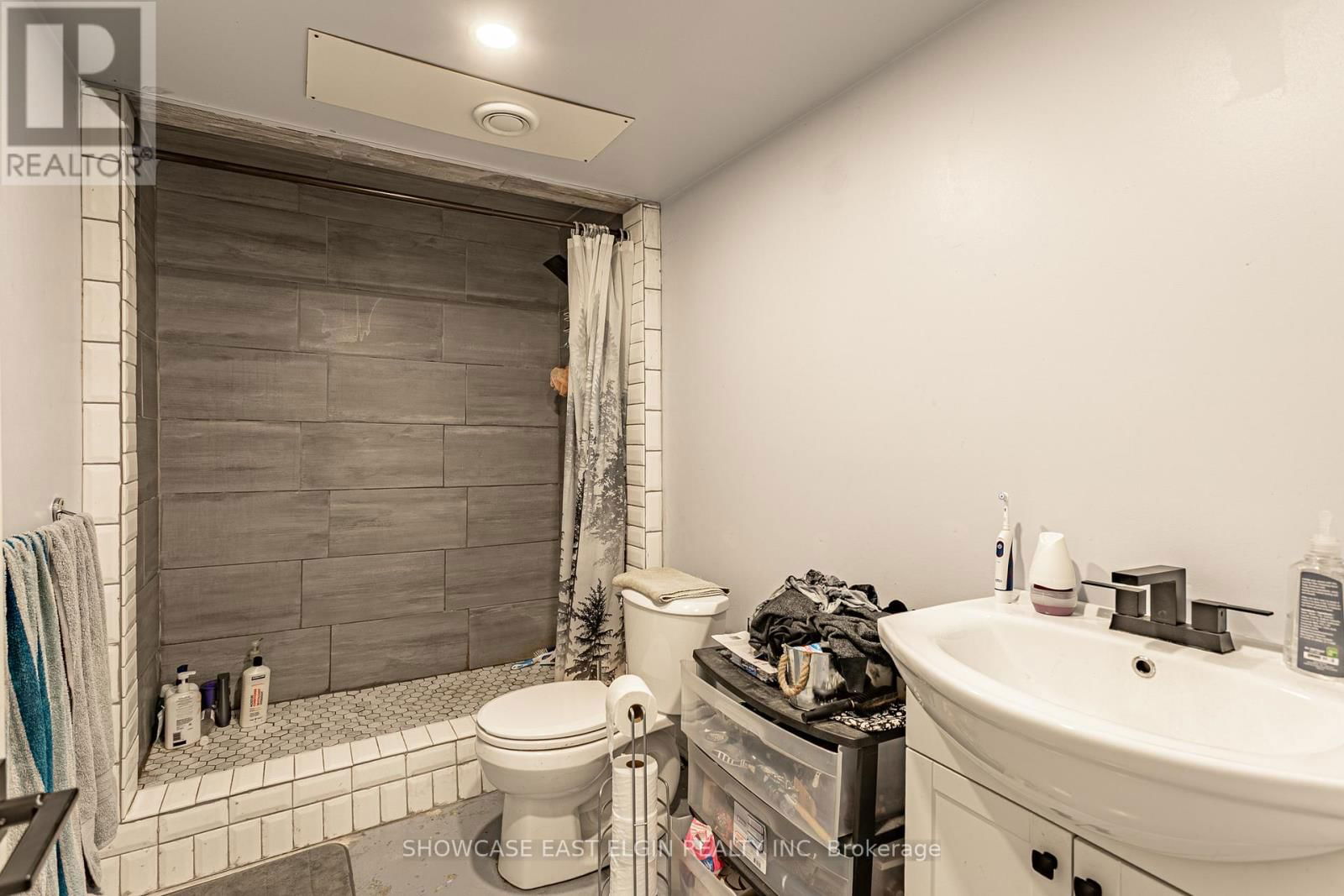 8433 IMPERIAL ROAD Image 22