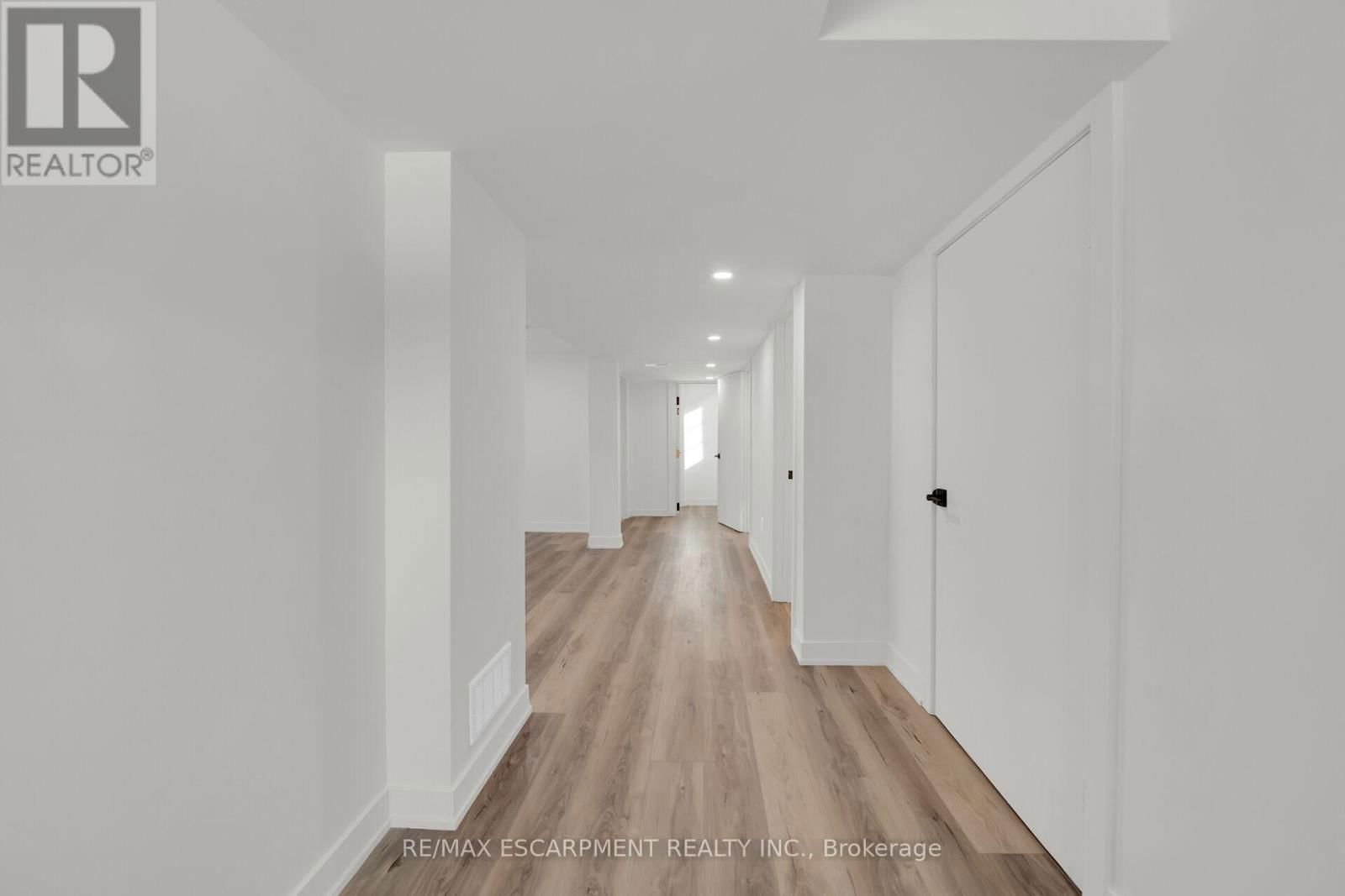 178 EAST 34TH STREET Image 26