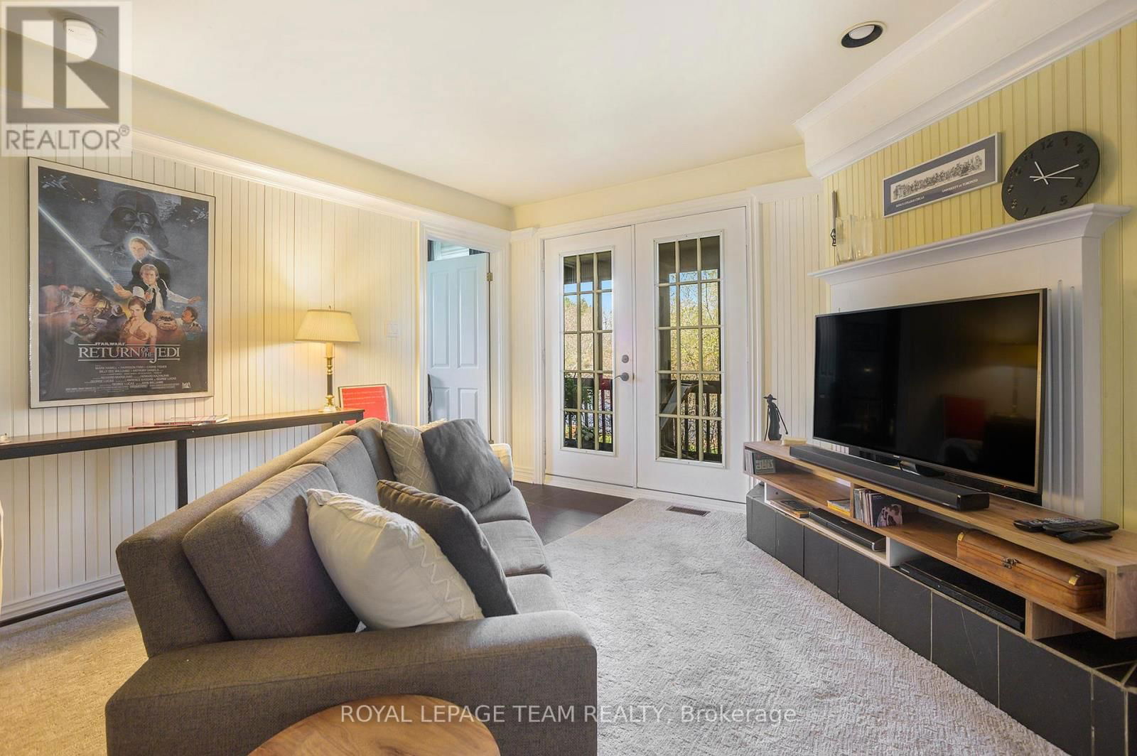 6 HENRY STREET Image 17