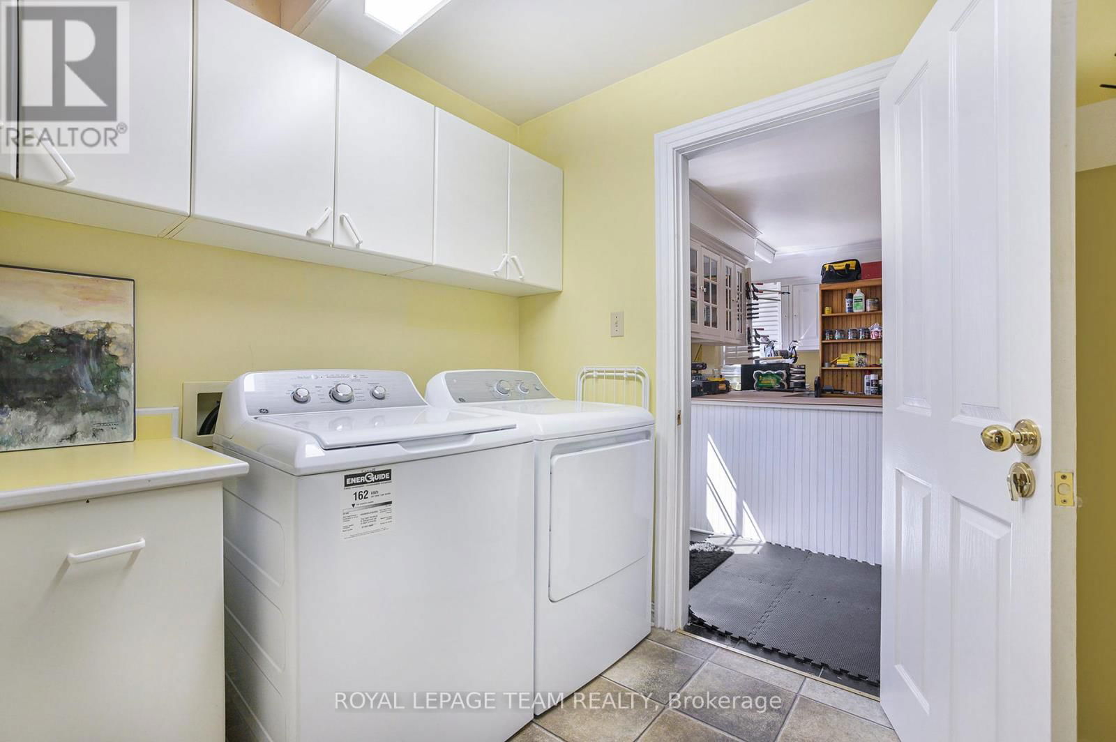 6 HENRY STREET Image 35
