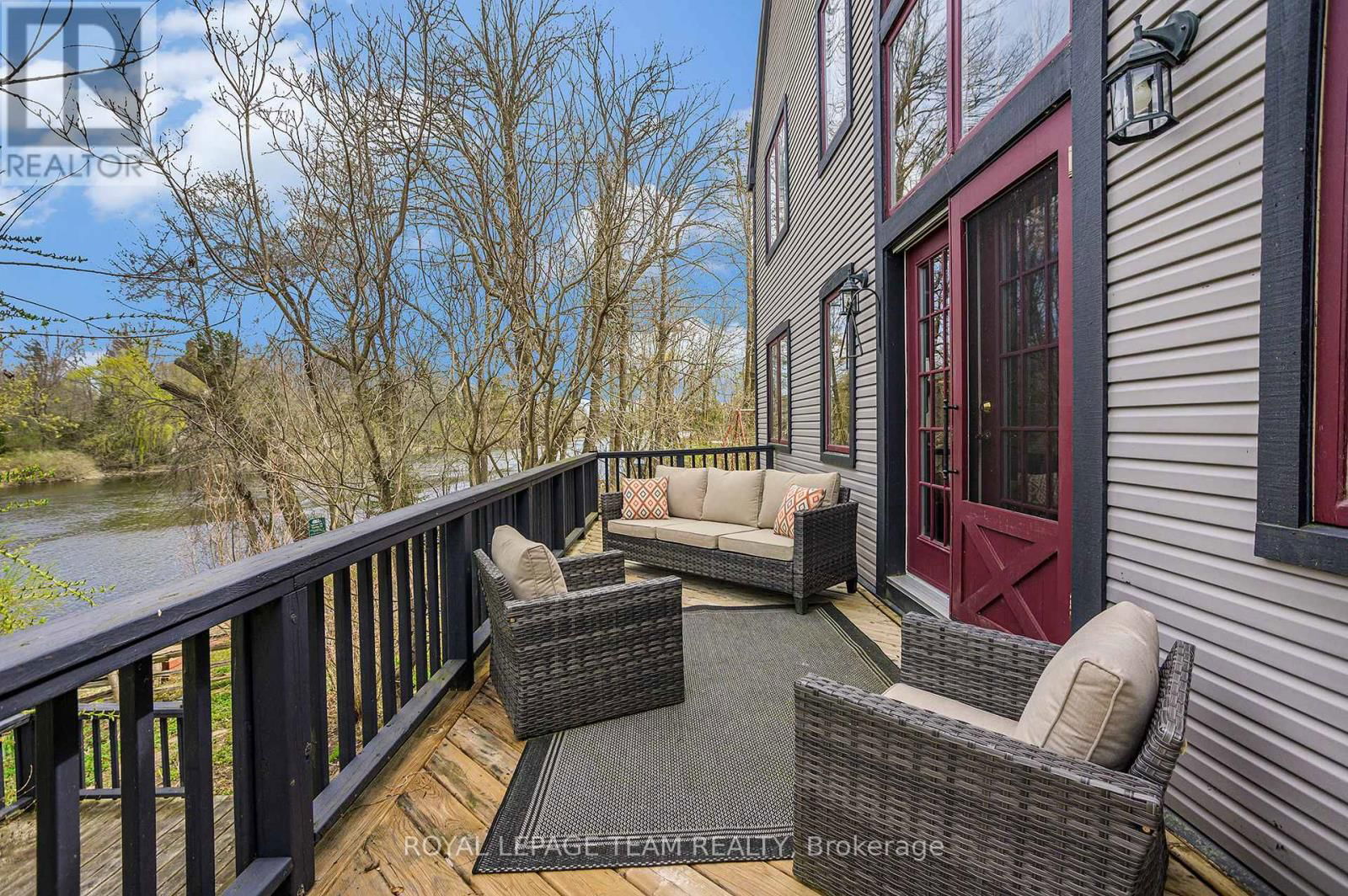6 HENRY STREET Image 36