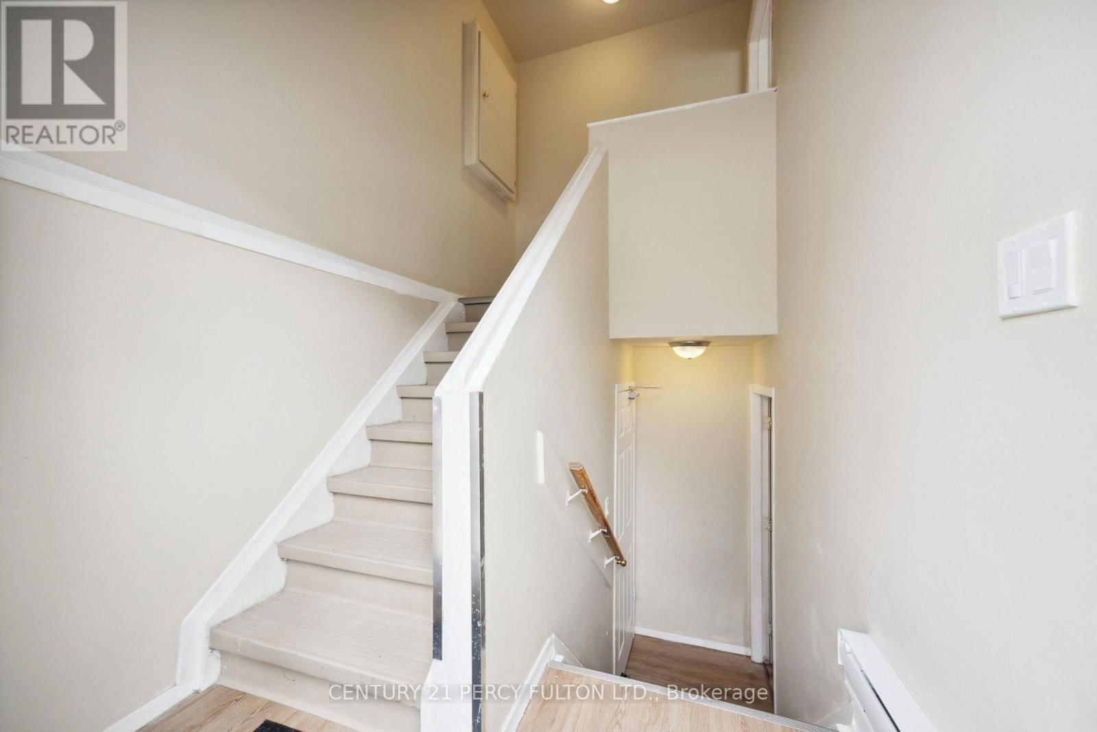 15 ISABEL STREET EAST Image 16