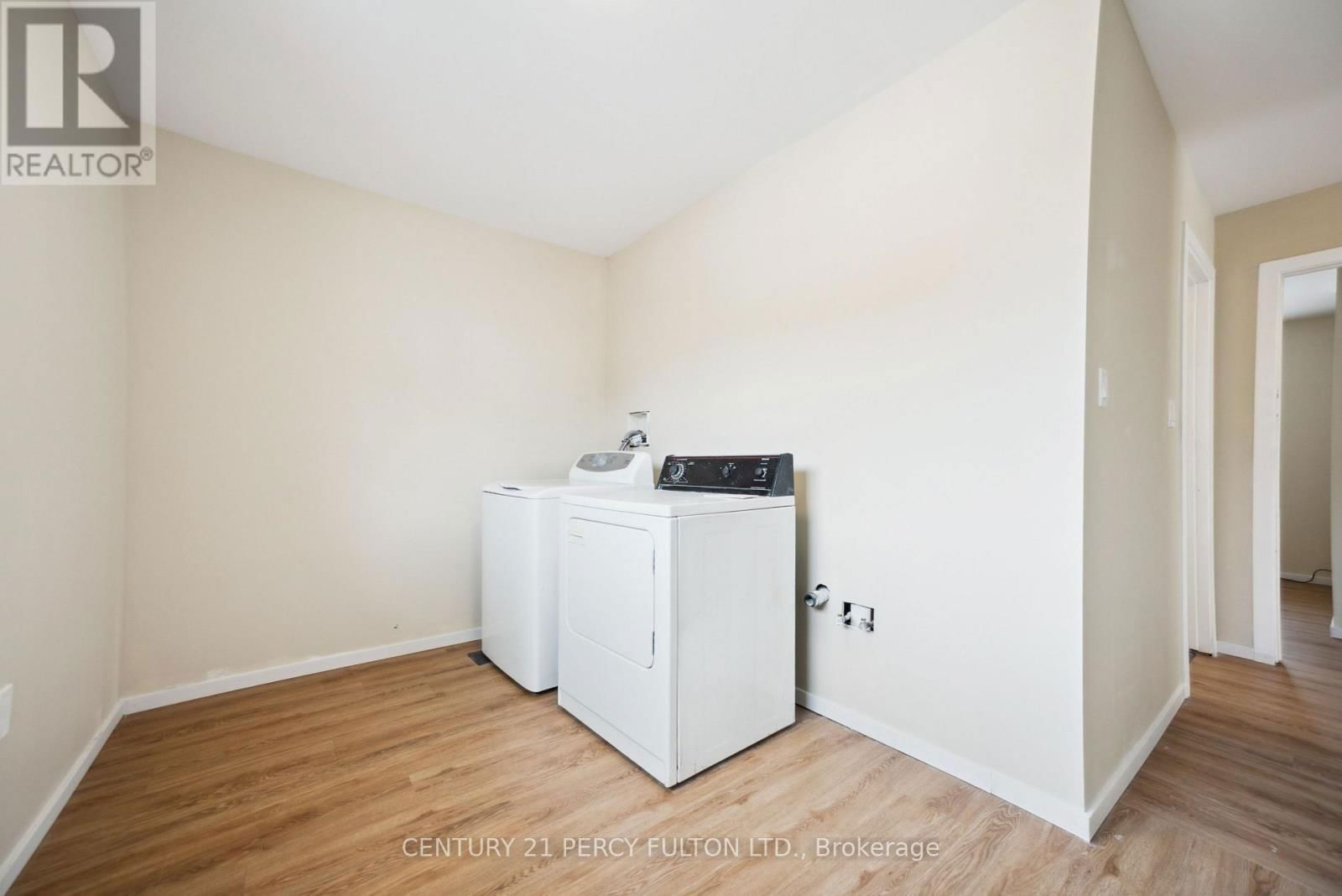15 ISABEL STREET EAST Image 27