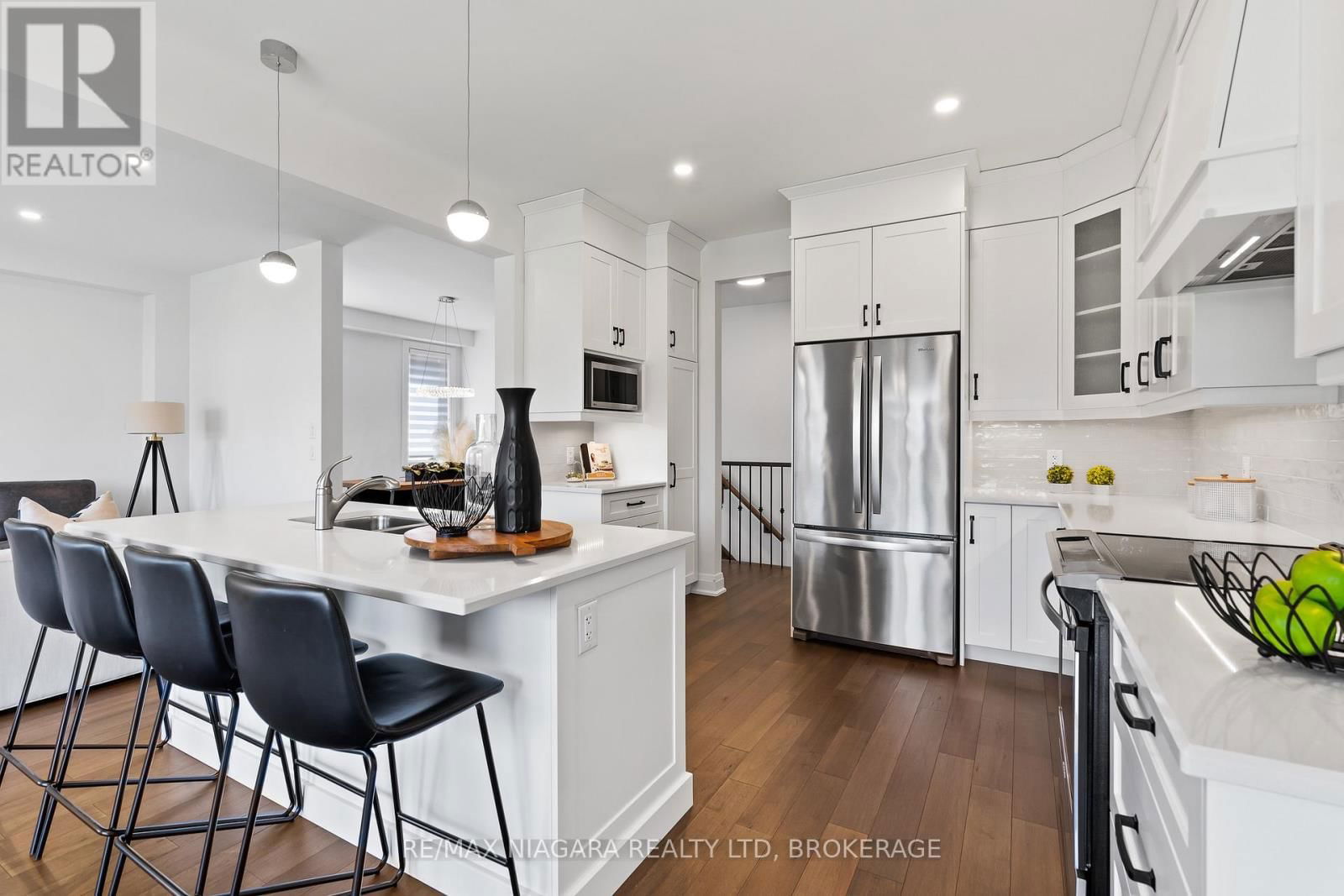 123 SUSAN DRIVE Image 14