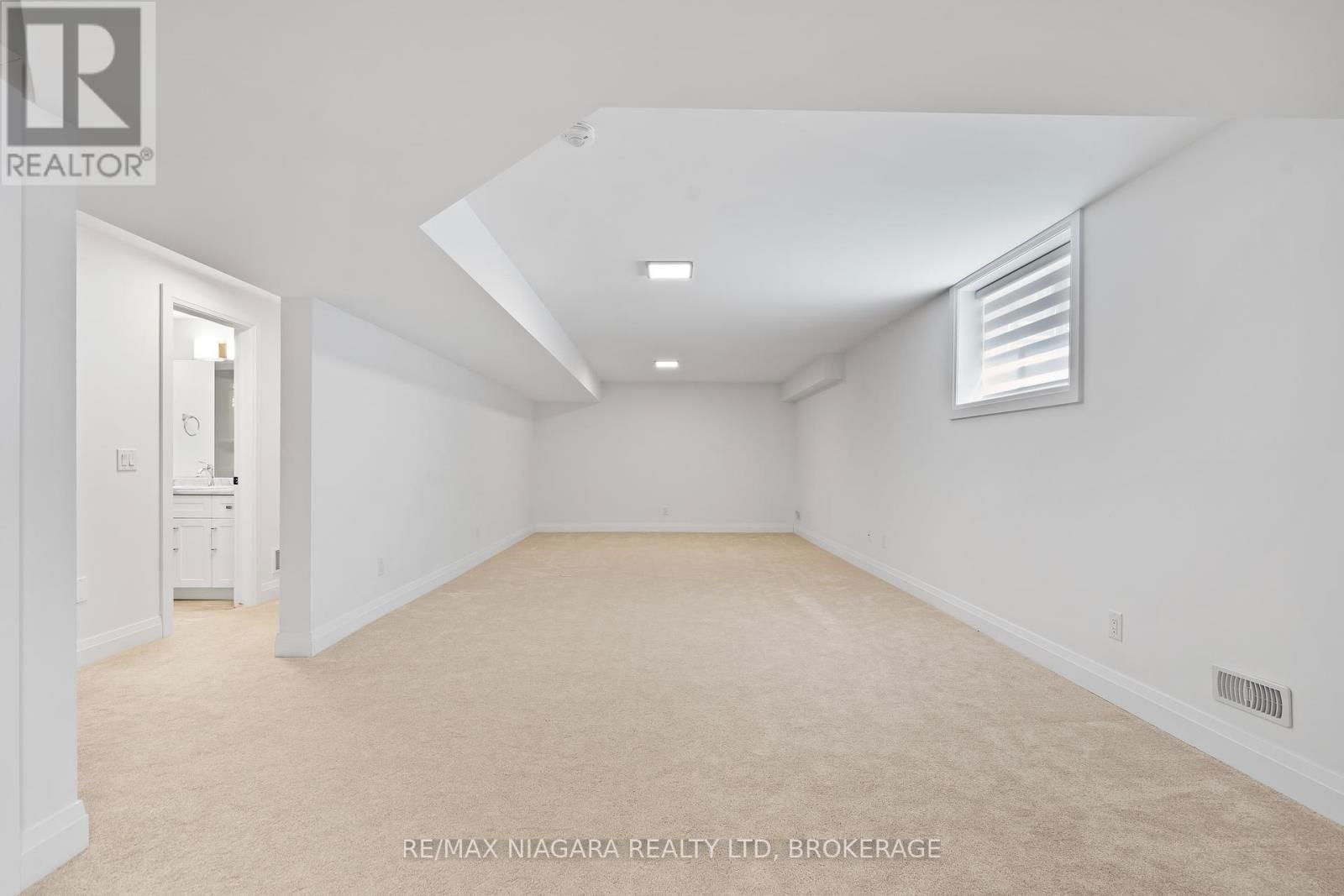 123 SUSAN DRIVE Image 29