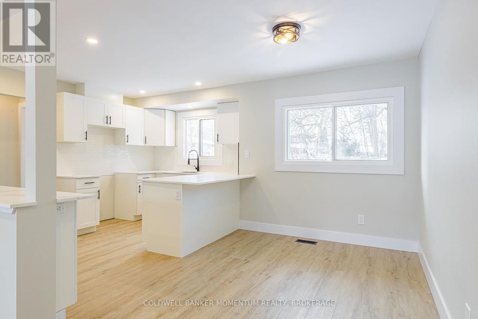 85 WOODLAWN ROAD Image 12