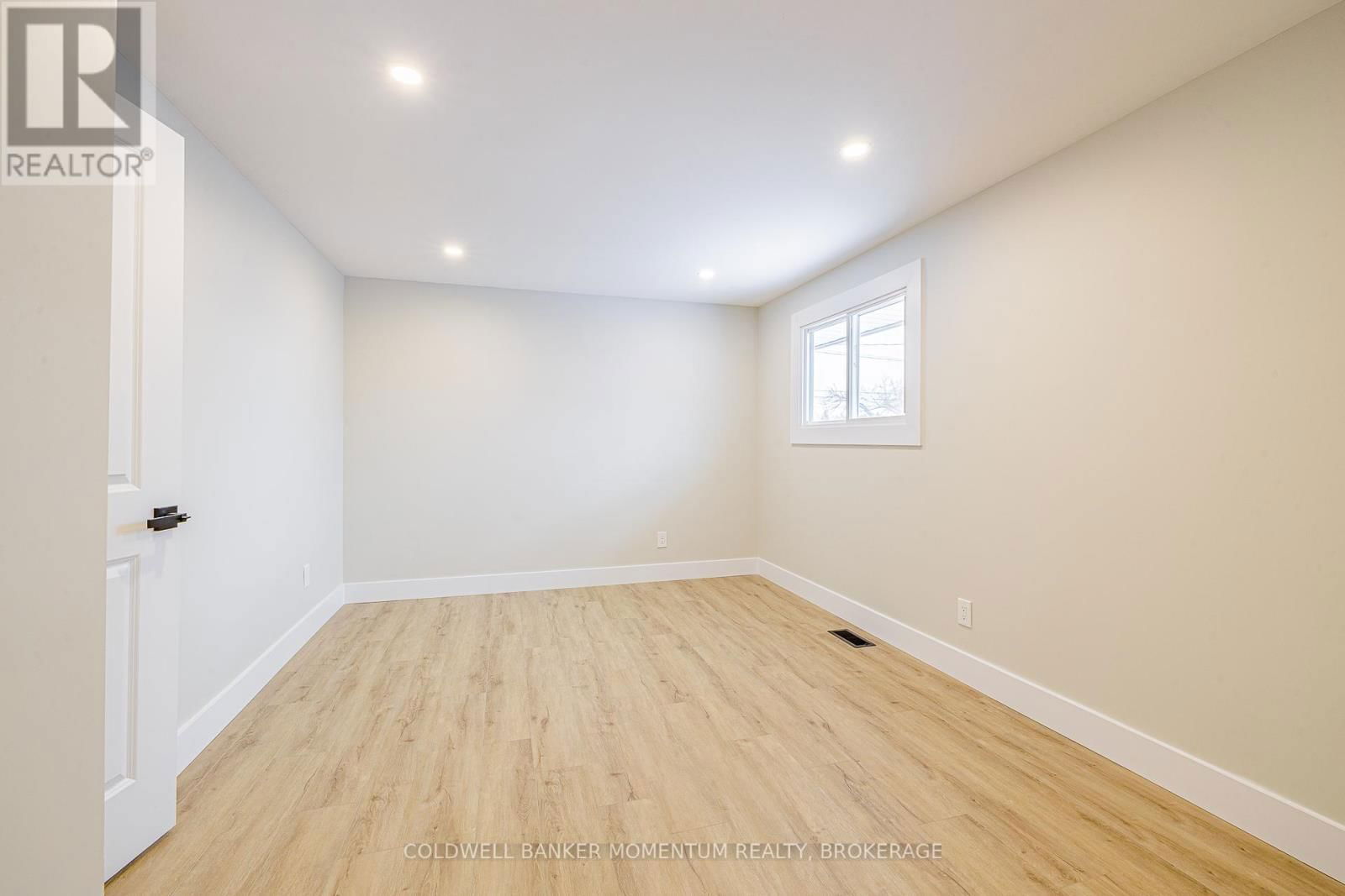 85 WOODLAWN ROAD Image 18