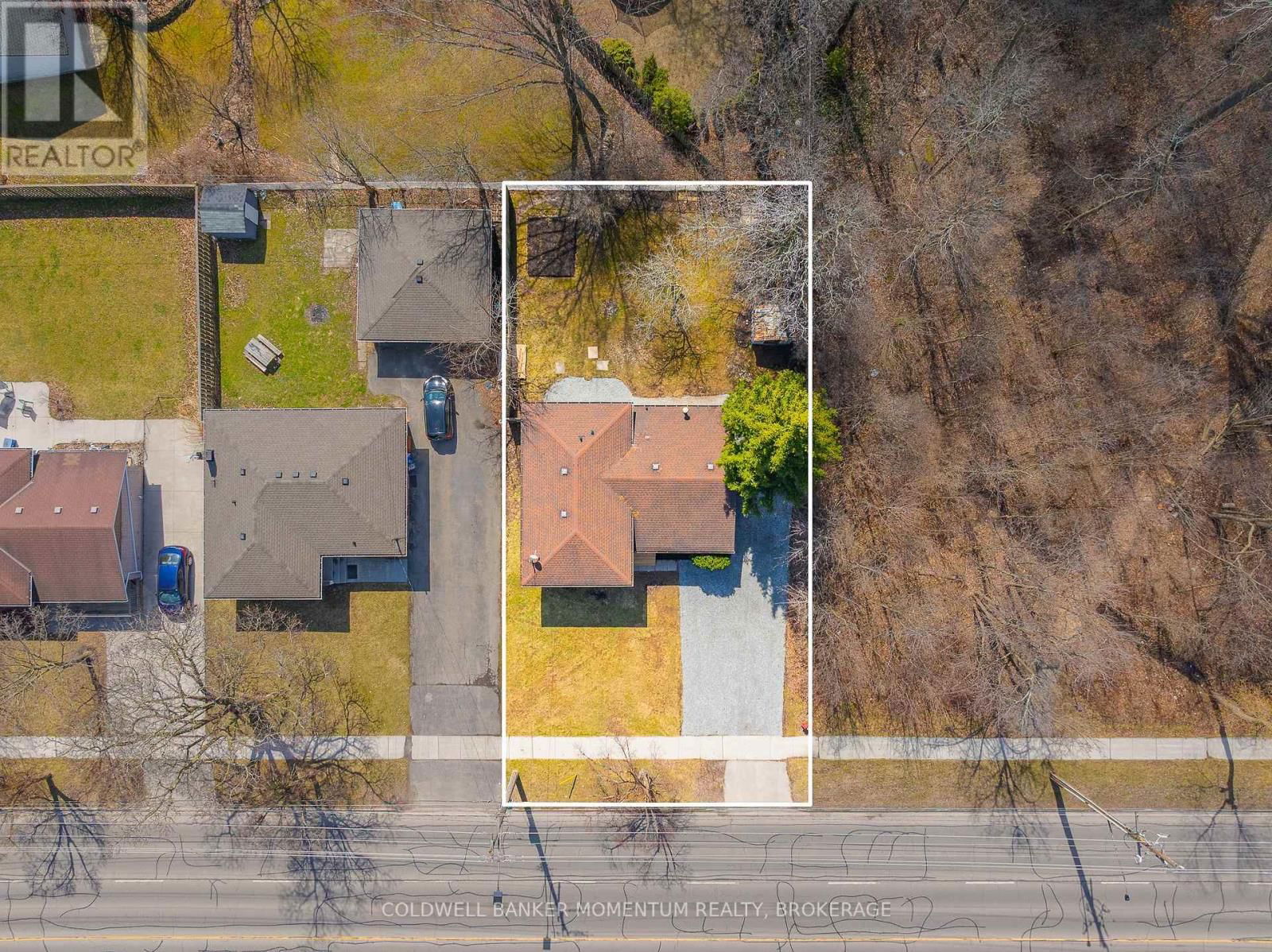 85 WOODLAWN ROAD Image 39