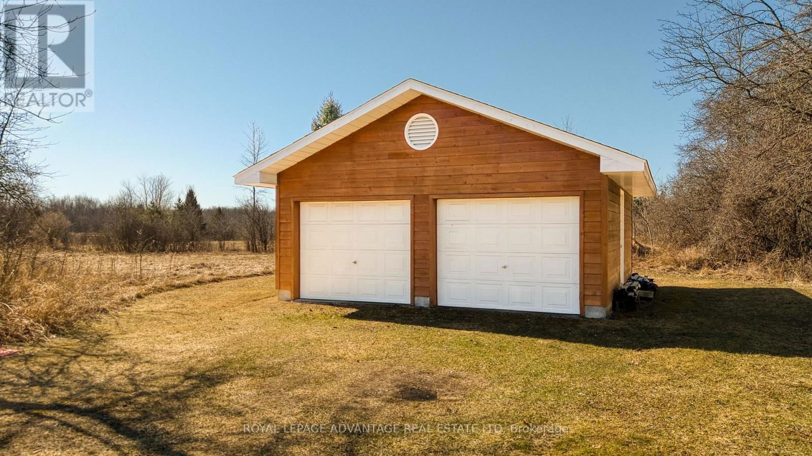 2333 DRUMMOND 7 CORNERS Image 17
