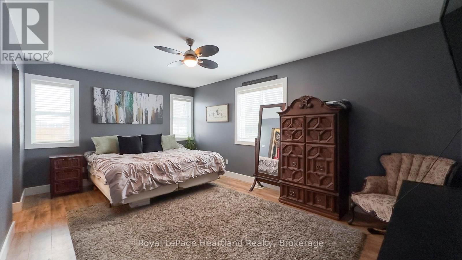 223 BENNETT STREET EAST Image 14
