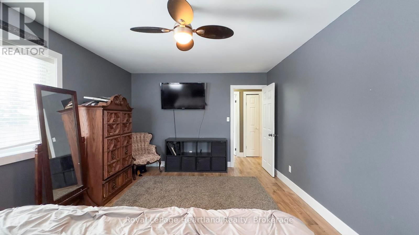 223 BENNETT STREET EAST Image 15