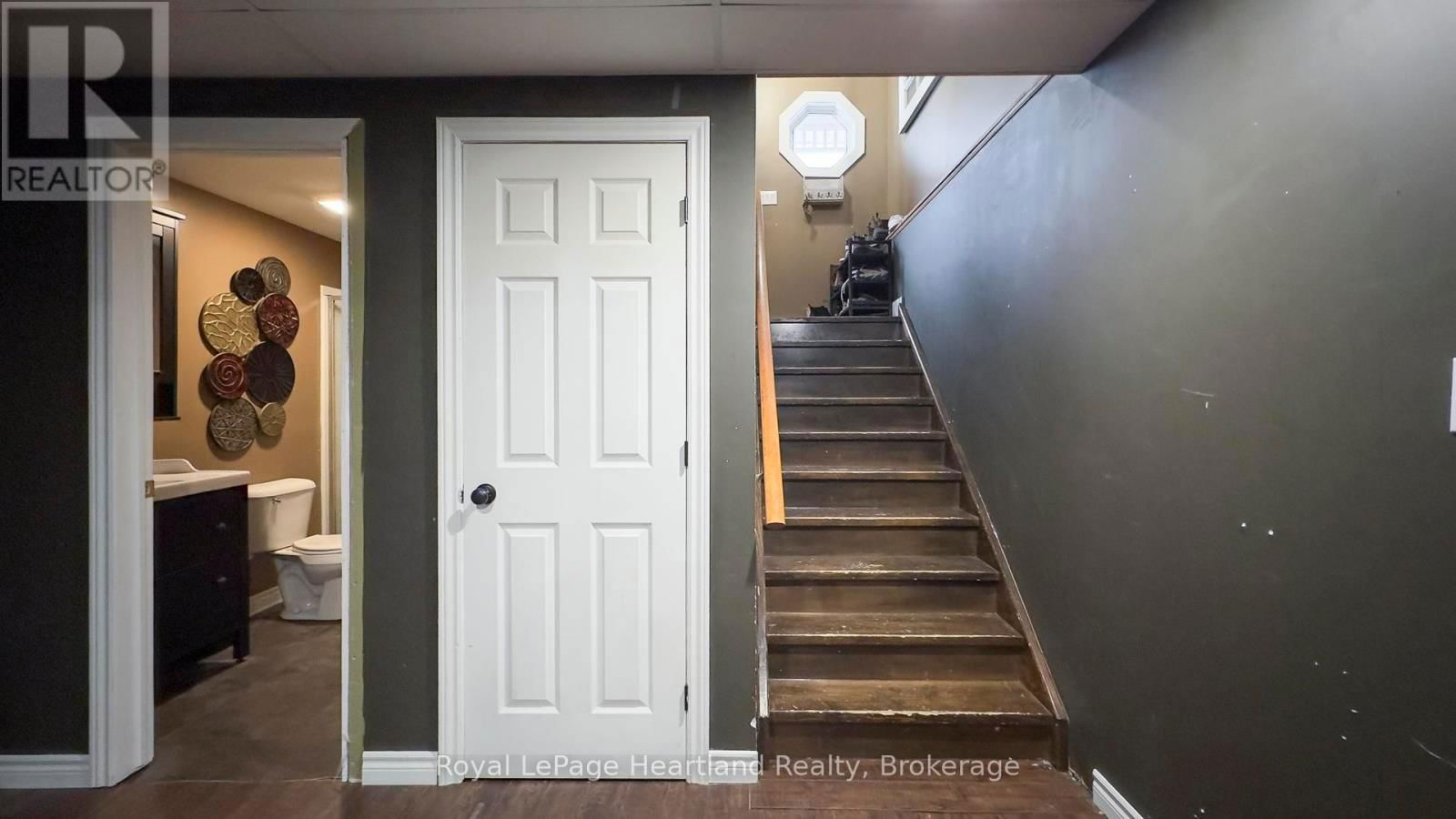 223 BENNETT STREET EAST Image 24