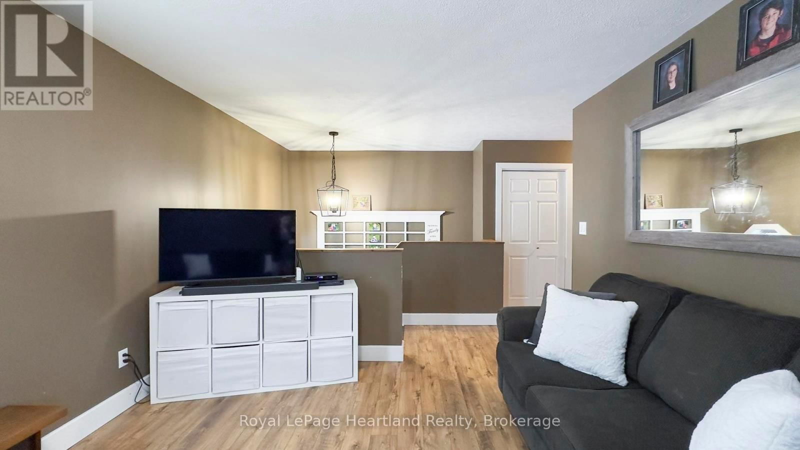 223 BENNETT STREET EAST Image 4