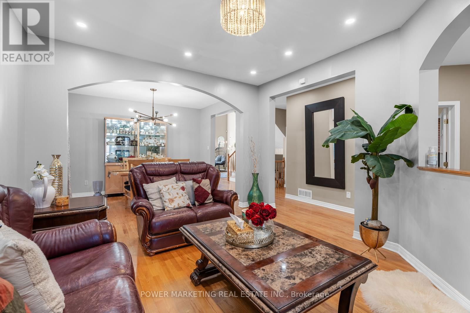 143 BOREALIS CRESCENT Image 10