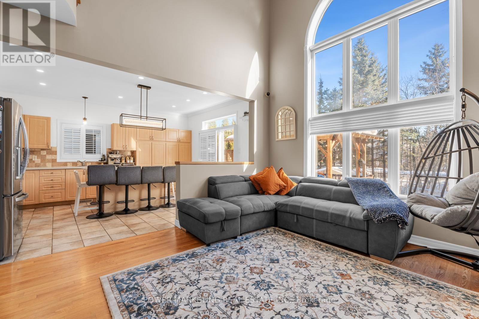 143 BOREALIS CRESCENT Image 17